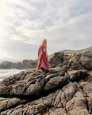 Katherine McNamara OnlyFans Leaked Free Thumbnail Picture - #LgnMgO6Hsq