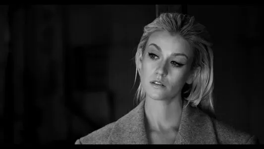 Katherine McNamara OnlyFans Leaked Free Thumbnail Picture - #MLxtc2v2qq