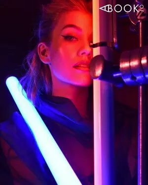 Katherine McNamara OnlyFans Leaked Free Thumbnail Picture - #OSFFv0VsrV