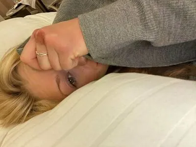 Katherine McNamara OnlyFans Leaked Free Thumbnail Picture - #TuqF1xmQg2