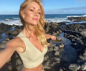 Katherine McNamara OnlyFans Leaked Free Thumbnail Picture - #b79iM6N6rg