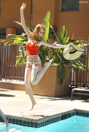 Katherine McNamara OnlyFans Leaked Free Thumbnail Picture - #fiuTyOubmr
