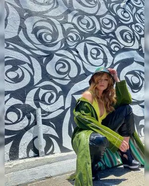 Katherine McNamara OnlyFans Leaked Free Thumbnail Picture - #lKcHViWsEe