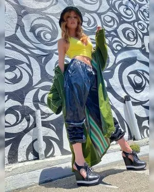 Katherine McNamara OnlyFans Leaked Free Thumbnail Picture - #nwL7HHNWAx