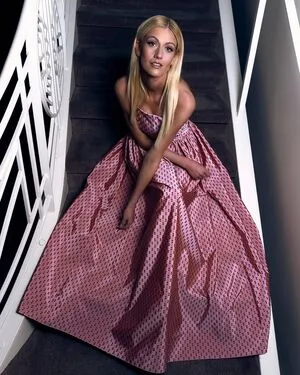 Katherine McNamara OnlyFans Leaked Free Thumbnail Picture - #ofQkJgW7NC