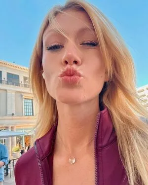 Katherine McNamara OnlyFans Leaked Free Thumbnail Picture - #sp9PB3aPTn