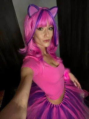 Katherine McNamara OnlyFans Leaked Free Thumbnail Picture - #xZ1Keq6dEo