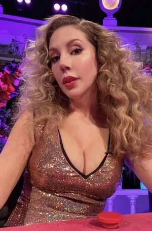 Katherine Ryan OnlyFans Leaked Free Thumbnail Picture - #H5Qw88E2QS