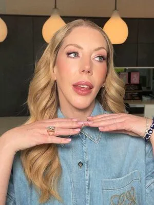 Katherine Ryan OnlyFans Leaked Free Thumbnail Picture - #KBwtuLnd3n