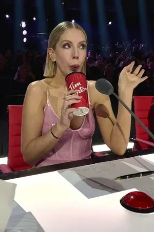 Katherine Ryan OnlyFans Leaked Free Thumbnail Picture - #MMpqhr074G