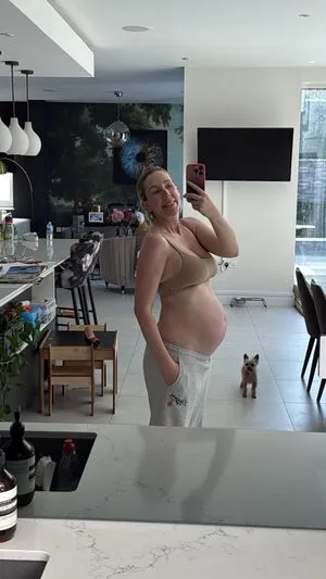 Katherine Ryan OnlyFans Leaked Free Thumbnail Picture - #RzL5s77IN3