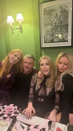 Katherine Ryan OnlyFans Leaked Free Thumbnail Picture - #jWvjj6IQUA