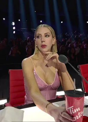 Katherine Ryan OnlyFans Leaked Free Thumbnail Picture - #ltGXPpYKkV