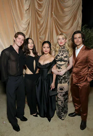 Kathryn Newton OnlyFans Leaked Free Thumbnail Picture - #4YOoS5oc61