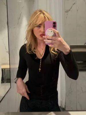 Kathryn Newton OnlyFans Leaked Free Thumbnail Picture - #Fp69MnibqS