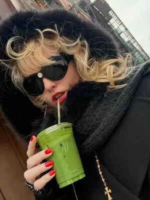 Kathryn Newton OnlyFans Leaked Free Thumbnail Picture - #c8OLBuupnz