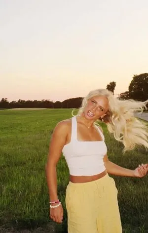 Kathryn Ortmeier OnlyFans Leaked Free Thumbnail Picture - #tDtiikSayh