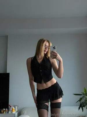 Kathrynn OnlyFans Leaked Free Thumbnail Picture - #DipAsEFDOo