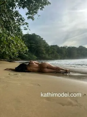 Kathycr OnlyFans Leaked Free Thumbnail Picture - #4GiUbHq2Fz