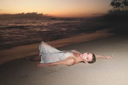 Katie Cassidy OnlyFans Leaked Free Thumbnail Picture - #OEPoKiguK4