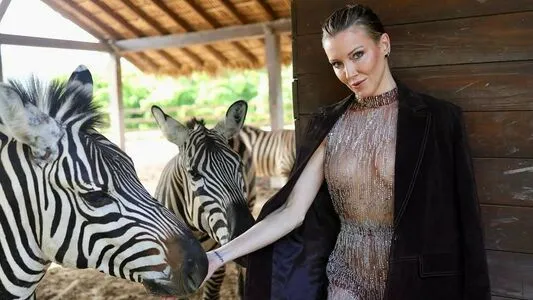 Katie Cassidy OnlyFans Leaked Free Thumbnail Picture - #Q9cA5TYSWc