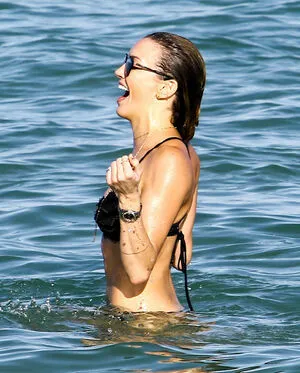 Katie Cassidy OnlyFans Leaked Free Thumbnail Picture - #TOYMfcidpM
