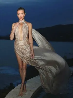 Katie Cassidy OnlyFans Leaked Free Thumbnail Picture - #Ta4VVurjAh