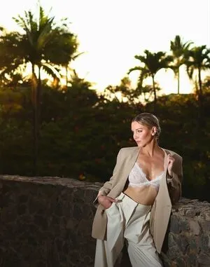 Katie Cassidy OnlyFans Leaked Free Thumbnail Picture - #labcEfGSL0