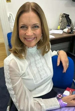 Katie Derham OnlyFans Leaked Free Thumbnail Picture - #nZe2Maamgp