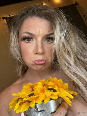 Katie Jones OnlyFans Leaked Free Thumbnail Picture - #Pnn8Zx3Wu6