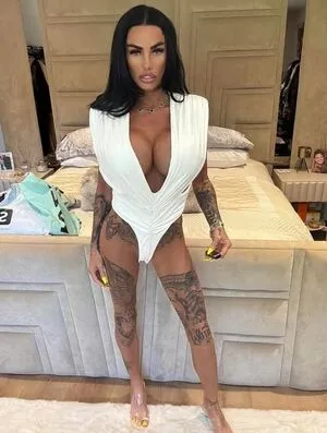 Katie Price OnlyFans Leaked Free Thumbnail Picture - #HHHVWmW49y