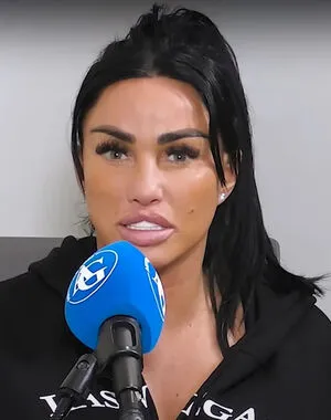 Katie Price OnlyFans Leaked Free Thumbnail Picture - #MLHuzUADsj