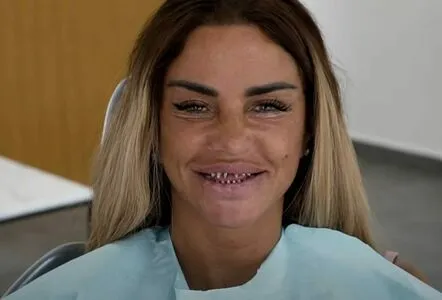 Katie Price OnlyFans Leaked Free Thumbnail Picture - #Y1JwXNFFc2