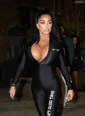 Katie Price OnlyFans Leaked Free Thumbnail Picture - #q4yswDlsBW