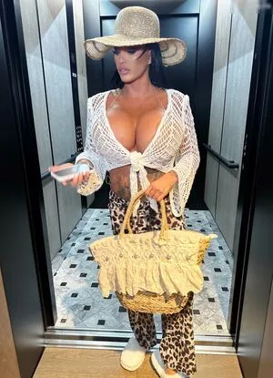 Katie Price OnlyFans Leaked Free Thumbnail Picture - #xGNBtNtFhK