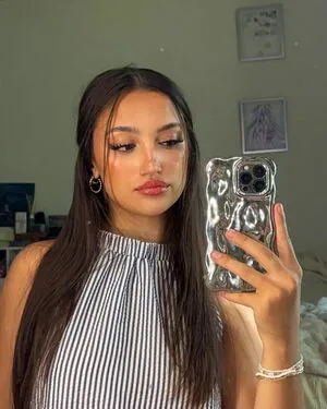Katie Thompson OnlyFans Leaked Free Thumbnail Picture - #JjMEszD2Q5