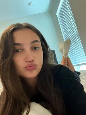 Katie Thompson OnlyFans Leaked Free Thumbnail Picture - #gXA76ymma1