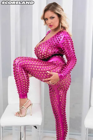 Katie Thornton OnlyFans Leaked Free Thumbnail Picture - #2T7MkknlEI