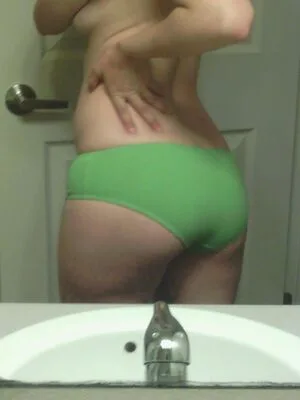 Katiebug OnlyFans Leaked Free Thumbnail Picture - #nRAlFdGOGA