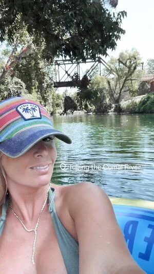 Katiemarieliving OnlyFans Leaked Free Thumbnail Picture - #GTOgoG9K4R