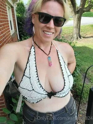 Katiesue824 OnlyFans Leaked Free Thumbnail Picture - #j5V2P9HV13