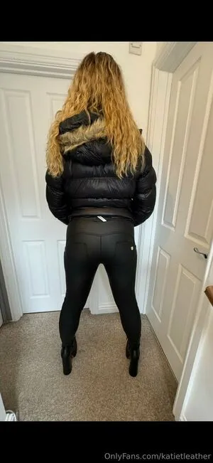 Katietleather OnlyFans Leaked Free Thumbnail Picture - #7DYvnLME2Y