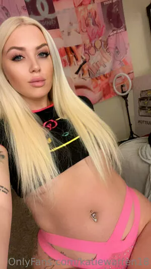 Katiewarren18 OnlyFans Leaked Free Thumbnail Picture - #S8q7nUxvhk