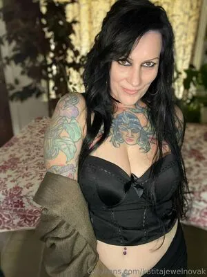 Katitajewelnovak OnlyFans Leaked Free Thumbnail Picture - #AvMDKehAV8