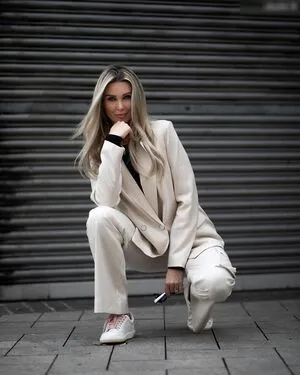 Katja Khne OnlyFans Leaked Free Thumbnail Picture - #A9NQFtp5Jb