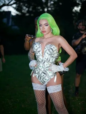 Katja Krasavice OnlyFans Leaked Free Thumbnail Picture - #DPZFfeKQbc