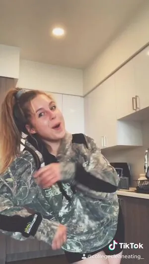 Katrina Mckenna OnlyFans Leaked Free Thumbnail Picture - #2YEjrWcx3g
