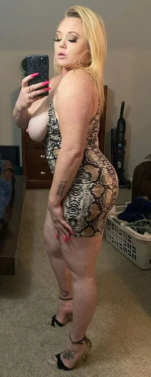 Katrina Thicc OnlyFans Leaked Free Thumbnail Picture - #ThhVjOYQRV