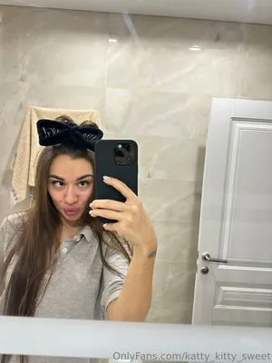 Katty Kitty Sweet OnlyFans Leaked Free Thumbnail Picture - #GjANbo4pfz