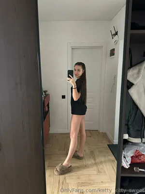 Katty Kitty Sweet OnlyFans Leaked Free Thumbnail Picture - #H1RNSsgDVy